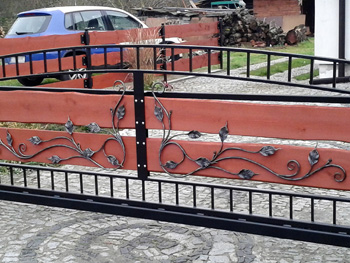 bramy i ogrodzenia kute