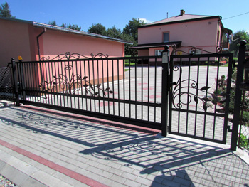 bramy i ogrodzenia kute