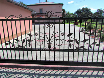 bramy i ogrodzenia kute