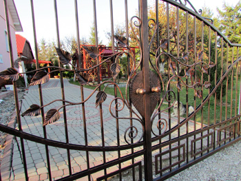 bramy i ogrodzenia kute