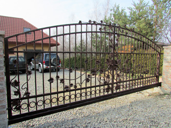 bramy i ogrodzenia kute