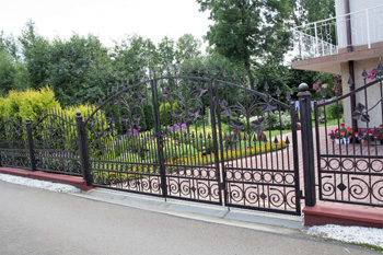 bramy i ogrodzenia kute