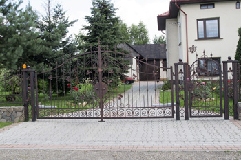 bramy i ogrodzenia kute