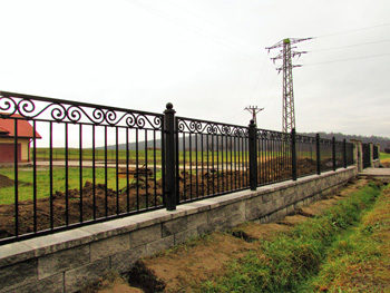 bramy i ogrodzenia kute