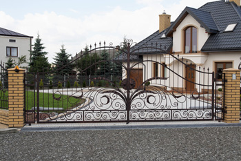 bramy i ogrodzenia kute