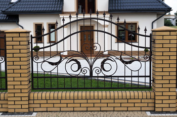bramy i ogrodzenia kute