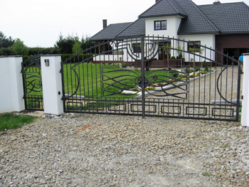 bramy i ogrodzenia kute