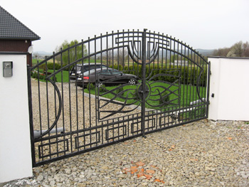 bramy i ogrodzenia kute