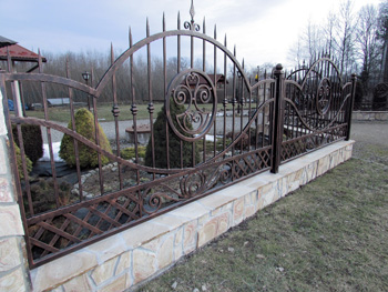 bramy i ogrodzenia kute