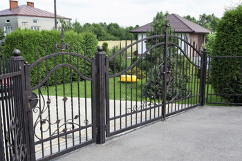 bramy i ogrodzenia kute