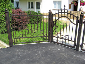 bramy i ogrodzenia kute