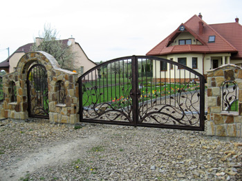 bramy i ogrodzenia kute