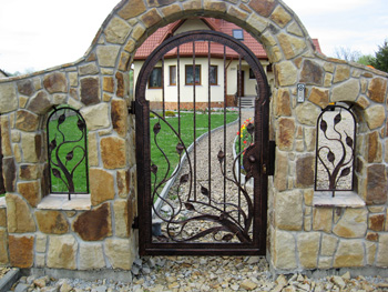 bramy i ogrodzenia kute