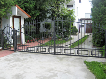 bramy i ogrodzenia kute