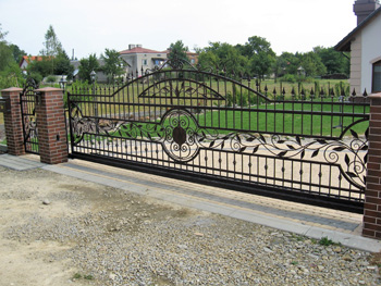 bramy i ogrodzenia kute