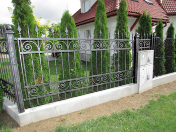 bramy i ogrodzenia kute