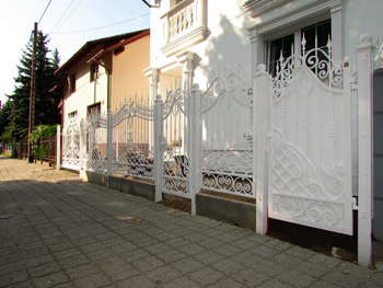 bramy i ogrodzenia kute