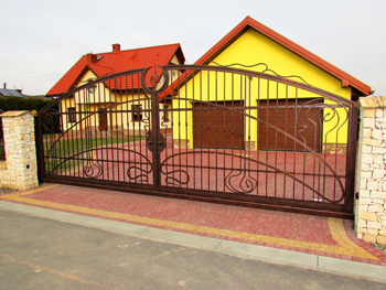 bramy i ogrodzenia kute