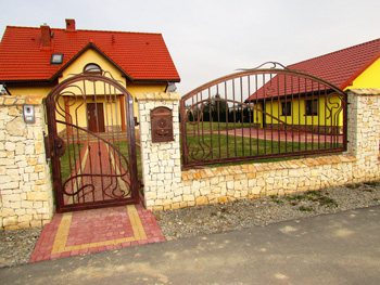 bramy i ogrodzenia kute