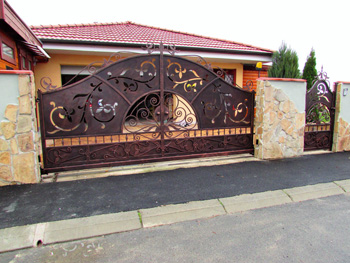 bramy i ogrodzenia kute