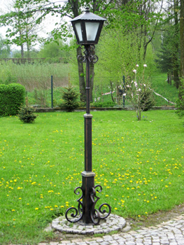 lampa ogrodowa